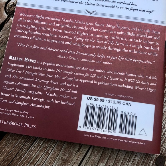 Flight Attendant Novel - Picture 6 of 8